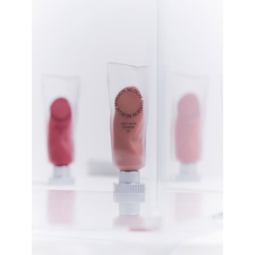 MUZIGAE MANSION Objet Water hidratantni mat tekući ruž za usne nijansa 001 Signature 5.8 ml Slike