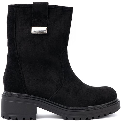 Shelvt Women&amp;#039;s black boots with a massive sole Slike