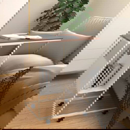 VidaXL Bočni stolić s kotačima bijeli 55x36x63 5 cm konstruirano drvo Slike