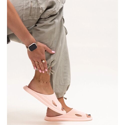 D/CEO Black sandals on a block heel Millo Cene