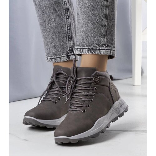 D/CEO Beige insulated boots with chain Harrison Cene