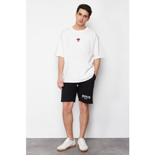 Trendyol Black Regular/Regular Fit Brooklyn-City Embroidered Full Fabric Elastic Waist Shorts Slike