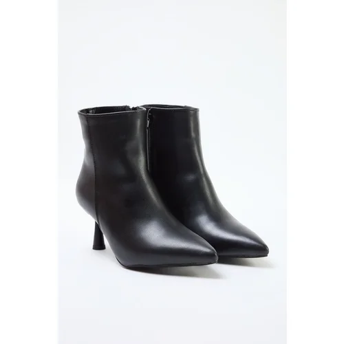  Black Pointed Toe Short Heel Women's Ankle Boots