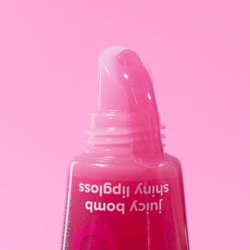 Essence Say It With Juicy Hello Cutie! ble&amp;scaron;čeči sijaj za ustnice odtenek 02 Witty Watermelon 10 ml Slike