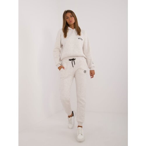 Fashion Hunters Light beige melange tracksuit Slike