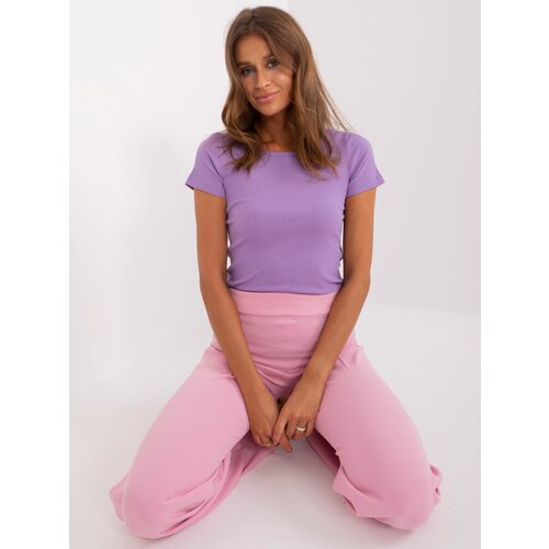 Fashion Hunters Light purple basic blouse with short sleeves Slike