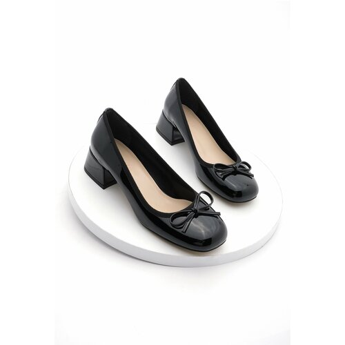 Marjin Women's Chunky Heel Bow Detail Flat Toe Classic Heeled Shoes Medve Black Patent Leather Cene