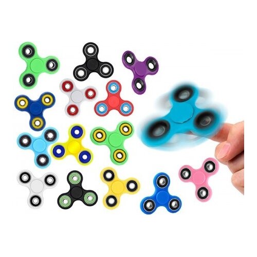 X Wave Spinner triangle Spinner 01 Cene