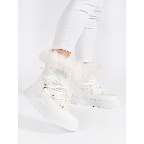 Shelvt White women's snow boots with fur on a thick sole Cijene
