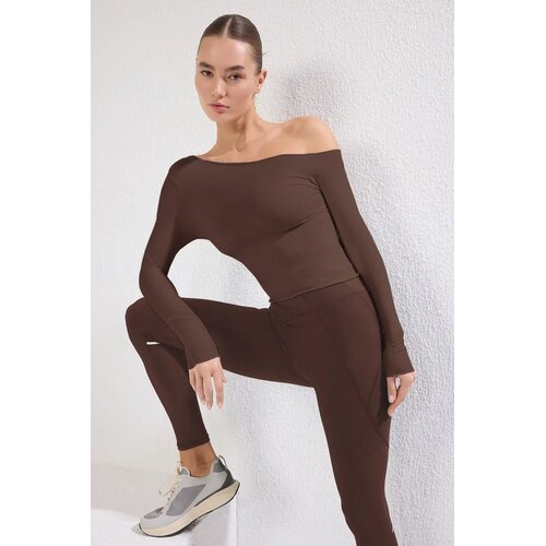 TRENDYOLMILLA Ženska majica Thmss25Ts00004, Smeđa Slike