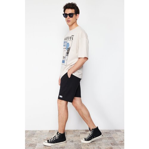 Trendyol black regular cut label appliqued cotton shorts Slike