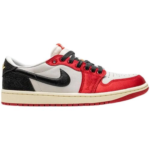 Nike Nizke superge Baskets Air Jordan 1 Retro Low OG Trophy Room cuir Črna Slike