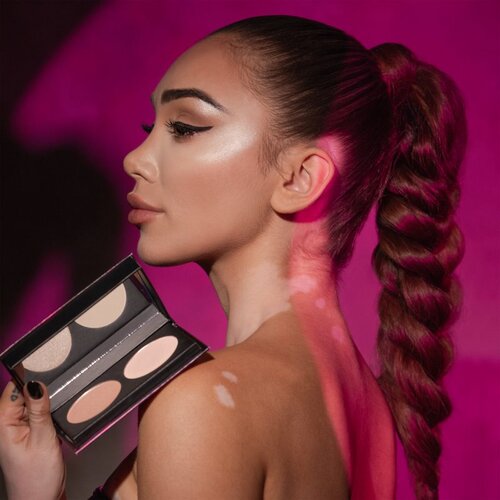 Gabriella Salvete Party Calling by Veronica Biasiol matirajući puder s highlighterom Highlight 8,4 g Slike