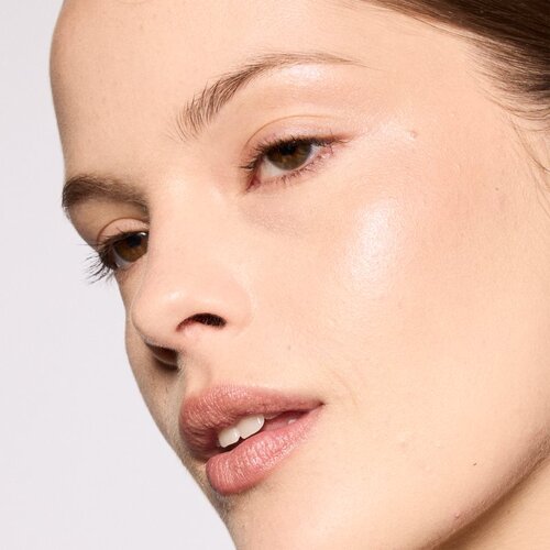 MAC Cosmetics Glow Play Bouncy Highlighter highlighter nijansa Sunset Drizzle 7.5 g Slike