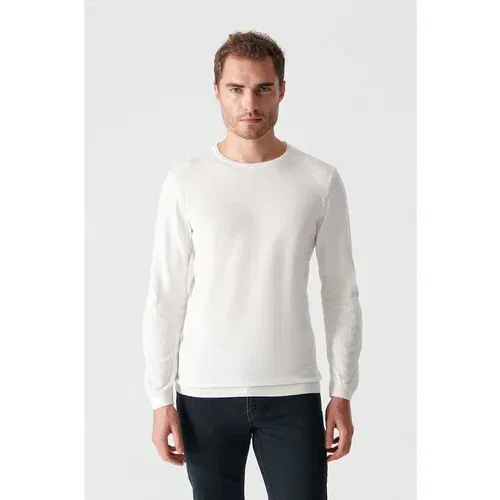 Avva Men's White Crew Neck Jacquard Sweater