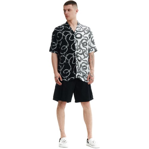 Cropp - Men`s shorts - Črna Slike