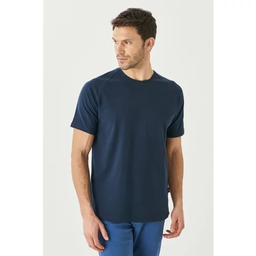 AC&Co / Altınyıldız Classics Men's Navy Blue Long Fit Crew Neck Short Sleeve Cotton T-Shirt.