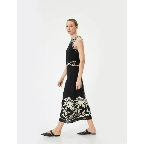  Midi Skirt with Embroidery Detail Normal Waist