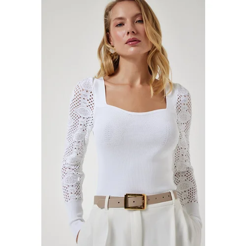  Women's White Heart Neck Openwork Knitwear Blouse