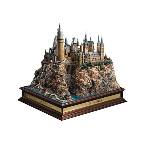 The Noble Collection Harry Potter Skulptura - Hogwarts Cene