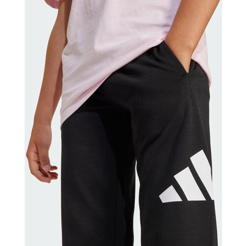 Adidas &amp;Scaron;portne hlače &amp;#039;Essentials&amp;#039; črna / bela Slike