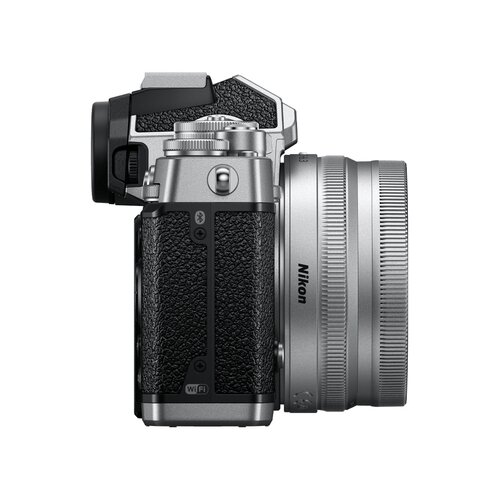 Nikon Z fc + Z DX 16–50 mm f/3,5–6,3 VR digitalni fotoaparat Slike