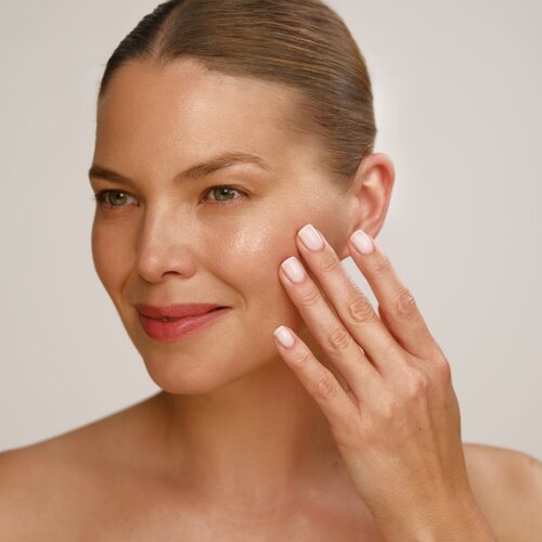 SKINSOO LuminaCell Exosome Toner posvetlitveni tonik za obraz 200 ml Slike