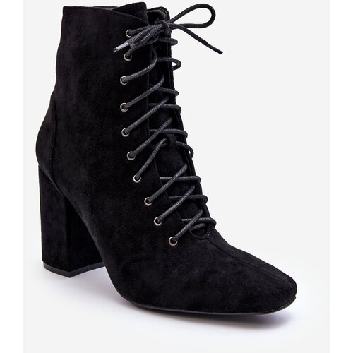 Kesi Women's Zamsz Shoes on Post Black Saolio Slike
