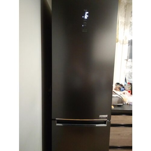 LG kombinovani frižider GBB92MCACP Slike