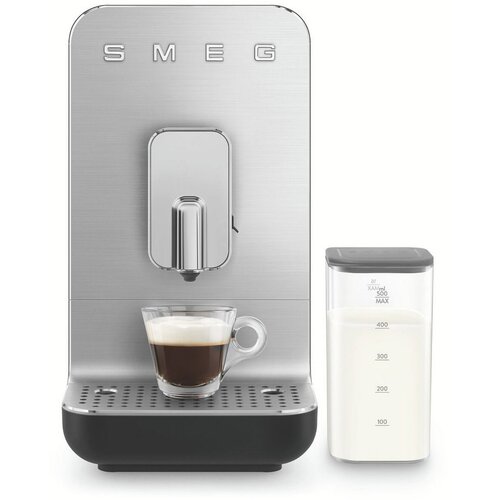 Smeg BCC13BLME Kompaktni potpuno aparat automatski za kavu s integriranim za - sustavom mlijeko, crni 50's stil mat Cijene
