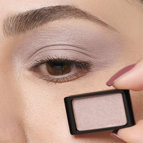 Artdeco Eyeshadow Pearl senčila za oči za vlaganje v paleto z bisernim sijajem odtenek 86 Pearly Smokey Lilac 0,8 g Slike