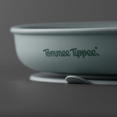 Tommee Tippee EasiStick&amp;trade; Silicone Weaning Plate tanjur s vakuumskim držačem 4m+ Green 1 kom Slike
