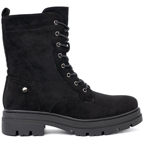Shelvt Black lace-up workers on a massive sole Slike