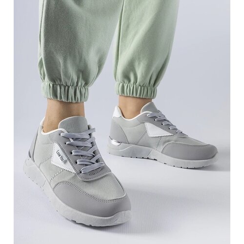D/CEO White trainers Justar Cene