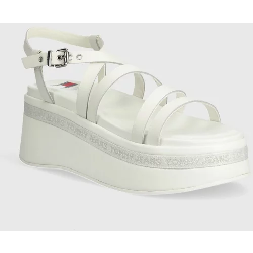 Tommy Jeans Kožne sandale TJW STRAPPY WEDGE SANDAL boja: bijela, EN0EN02516