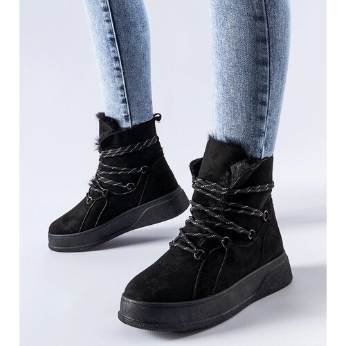 Gemre Black platform snow boots Pellerin Cene