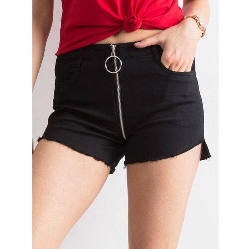 Fashion Hunters Black shorts with a zipper Cene