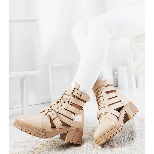 D/CEO Beige boots Huff Slike