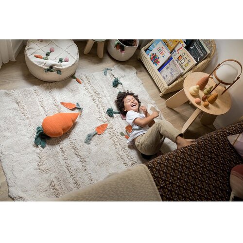 Lorena Canals Krem pamučan dječji tepih za igru 120x160 cm Veggie Garden &amp;ndash; Slike
