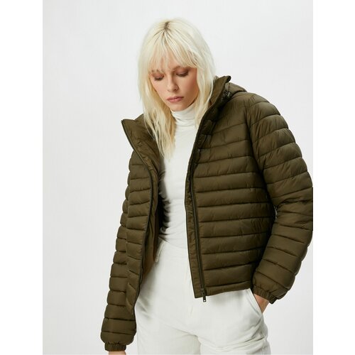 Koton Short Puffer Jacket with Hooded Zipper and Elastic Sleeves Cene