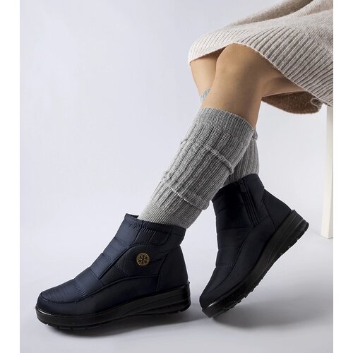 Gemre Navy snow boots on a low wedge Vittore Cene