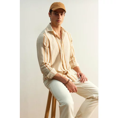 Trendyol Limited Edition Camel Men's Regular Fit Striped Linen-Textured Shirt