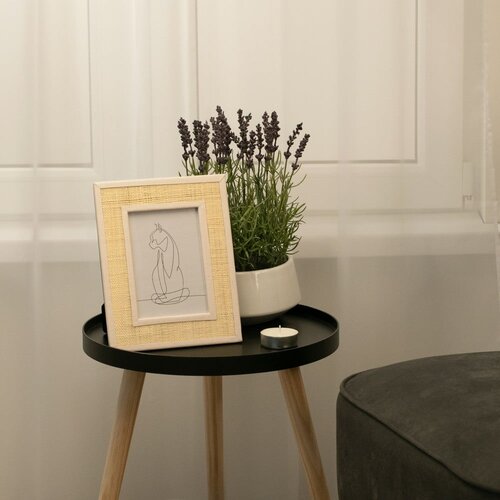 AmeliaHome Plastičen stoječ okvir v naravni barvi 21x26 cm Rafi &amp;ndash; Slike