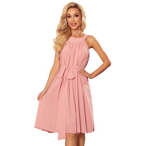 Numoco Chiffon dress with tie Cene