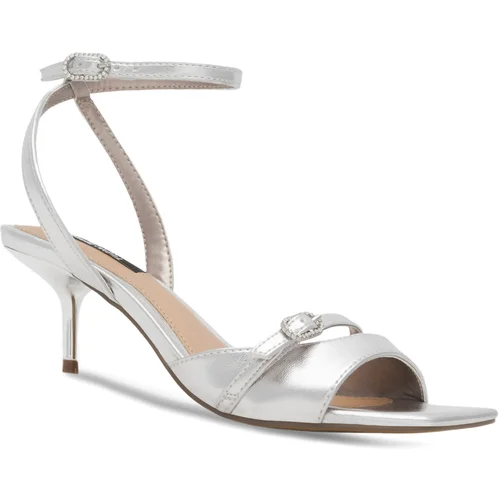 Nine West Sandali FEROZA BYCCC02 Srebrna