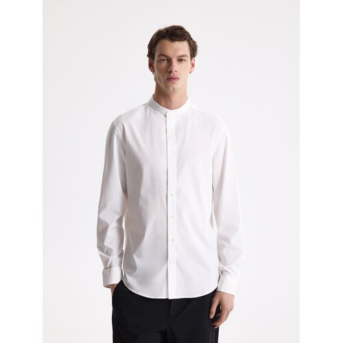 Reserved Slim fit ko&scaron;ulja s podignutim ovratnikom - bijela Cijene