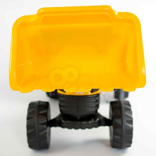 Woopie žuti traktor na pedale Slike