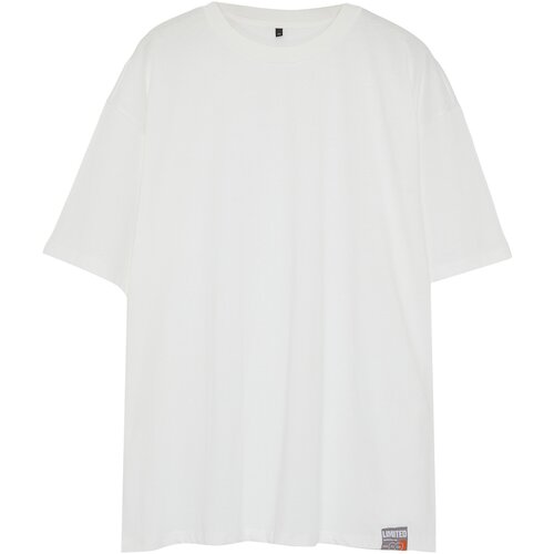 Trendyol Plus Size Men's Ecru Relaxed/Comfortable Cut 100% Cotton Label Comfortable T-Shirt Slike