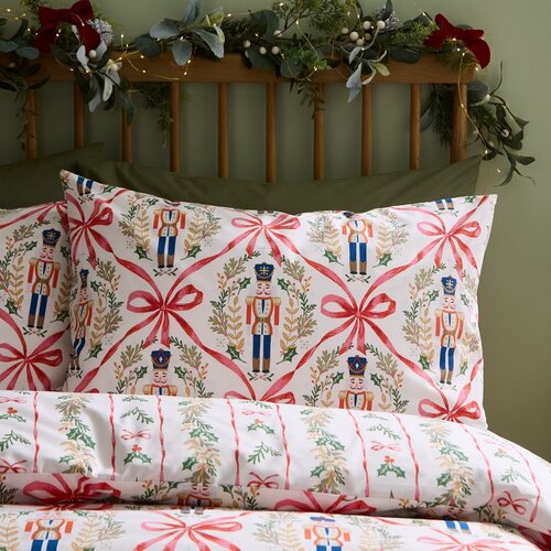 Catherine Lansfield Posteljina za krevet za jednu osobu u prirodnoj boji 135x200 cm Christmas Nutcracker Bows &amp;ndash; Slike