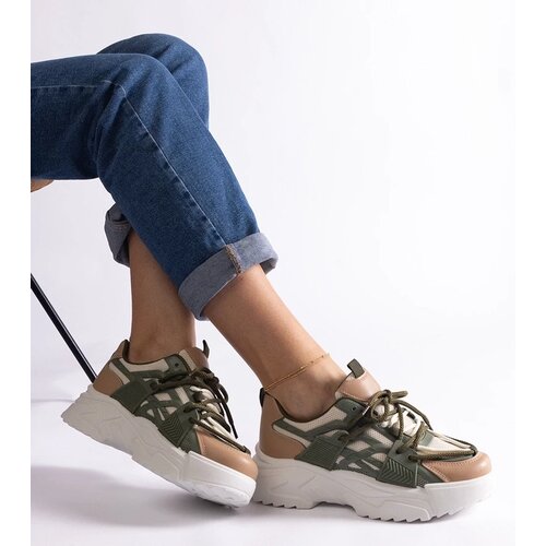 D/CEO White trainers Justar Cene